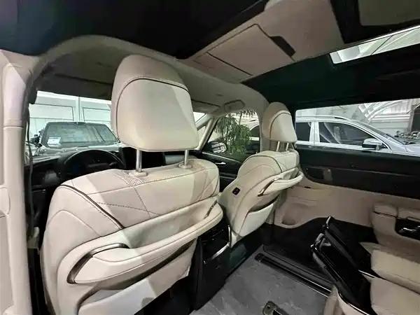Toyota Alphard 2024