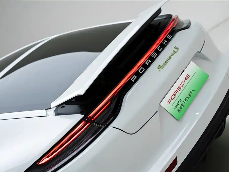 Porsche Panamera Hybrid 2022 — фото 8