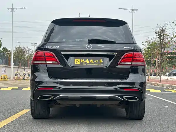 Mercedes-Benz GLE 2016