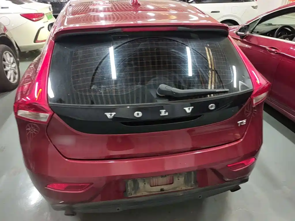 Volvo V40 2017