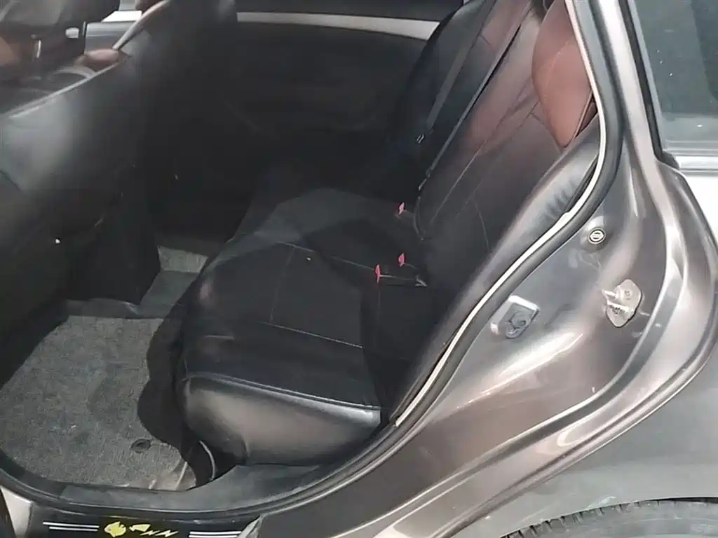 Nissan Sylphy 2016 — фото 17