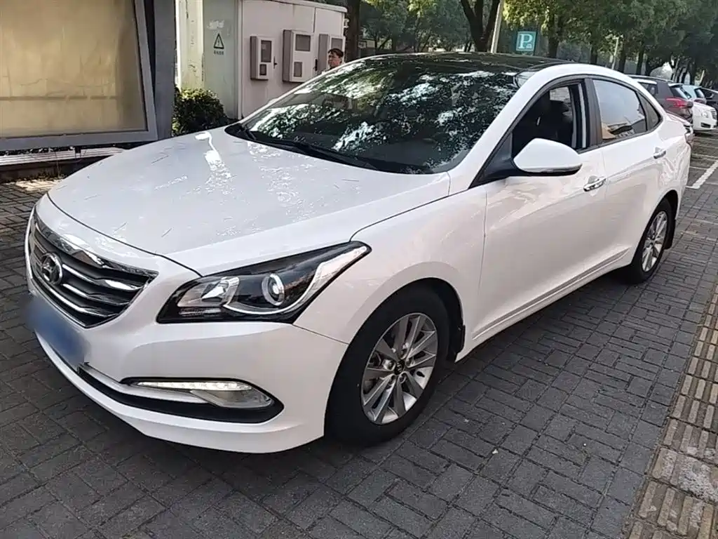 Hyundai Mistra 2015
