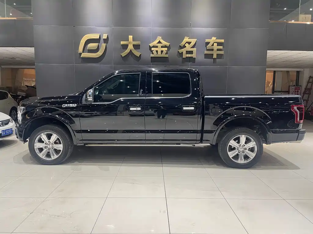 Ford F-150 Raptor 2019 — фото 2