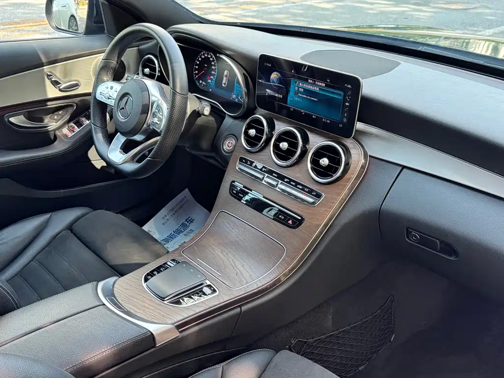Mercedes-Benz C-Class 2020 — фото 17
