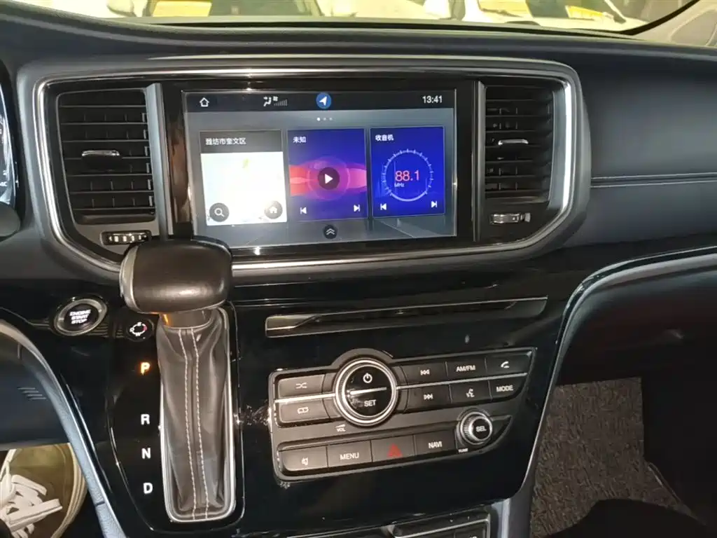 GAC Motor Trumpchi M8 2019 — фото 13
