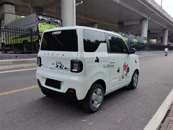 Geely Galaxy Panda 2025