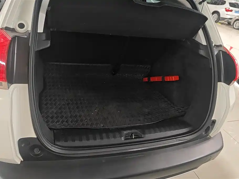 Peugeot 2008 2014