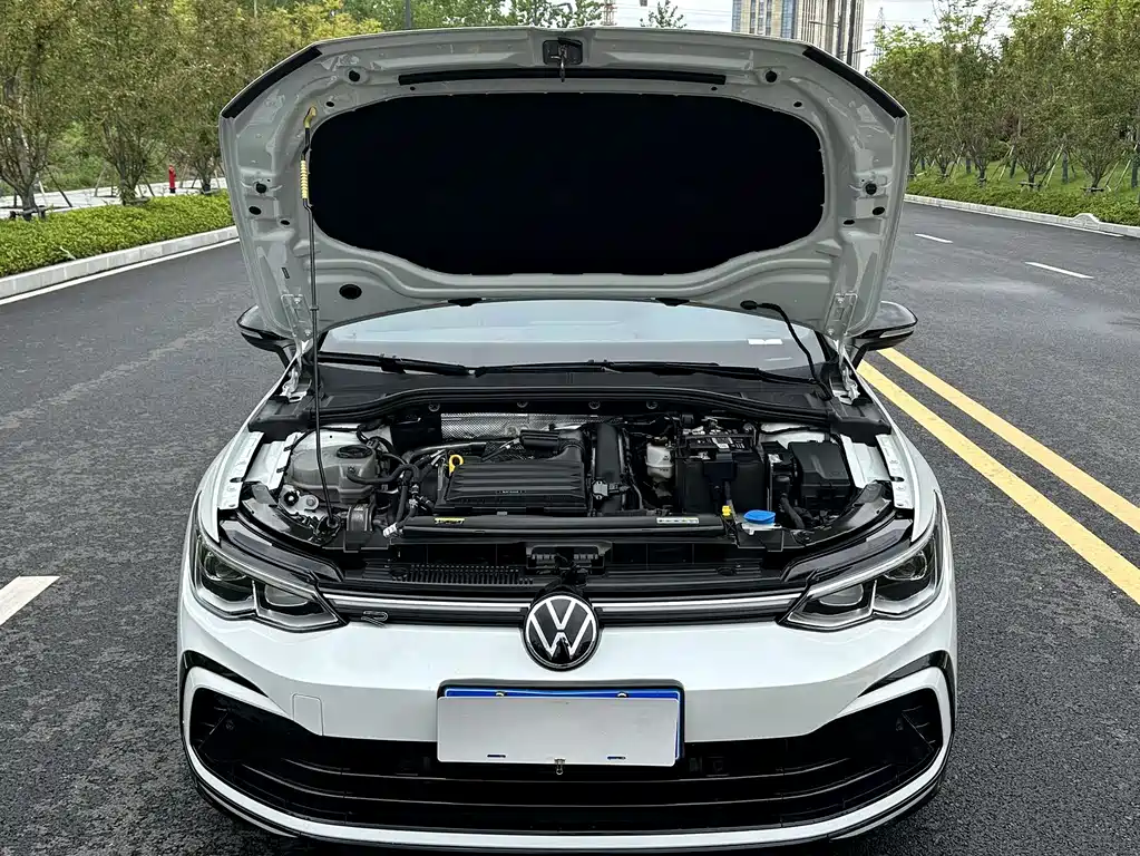 Volkswagen Golf 2022 — фото 12