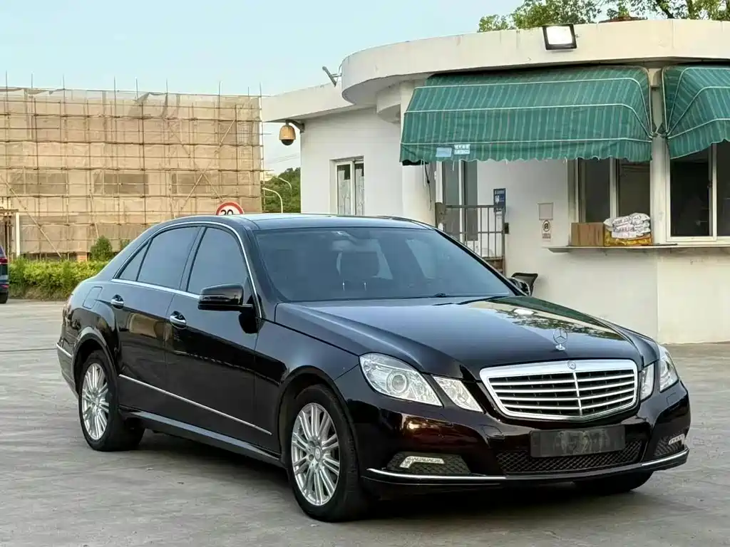 Mercedes-Benz E-Class 2009