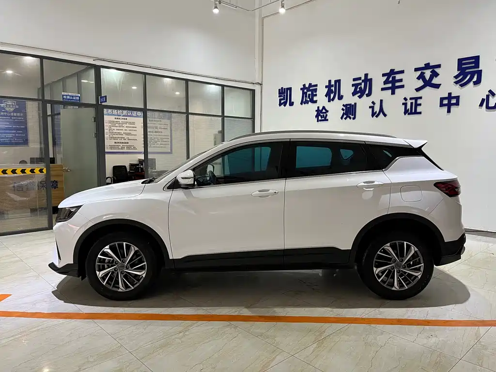 Geely Binyue 2022