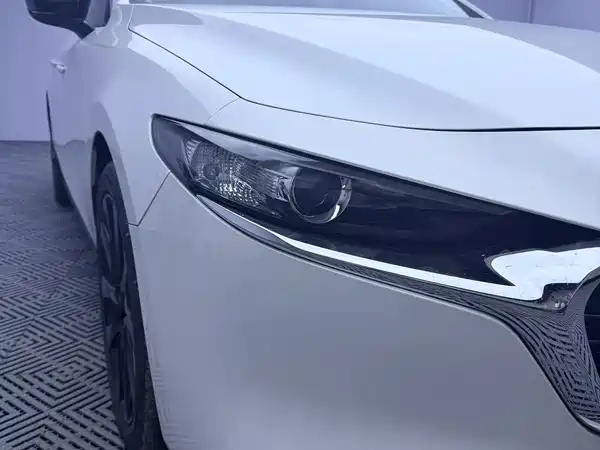 Mazda 3 Axela 2022