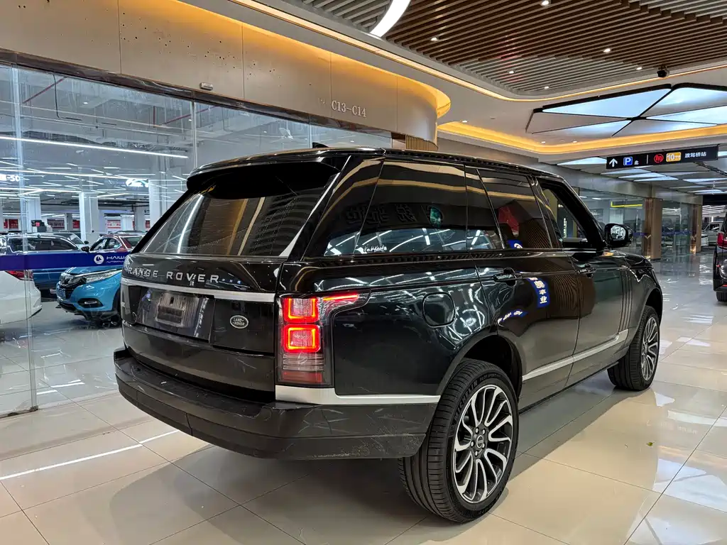 Land Rover Range Rover 2018 — фото 4