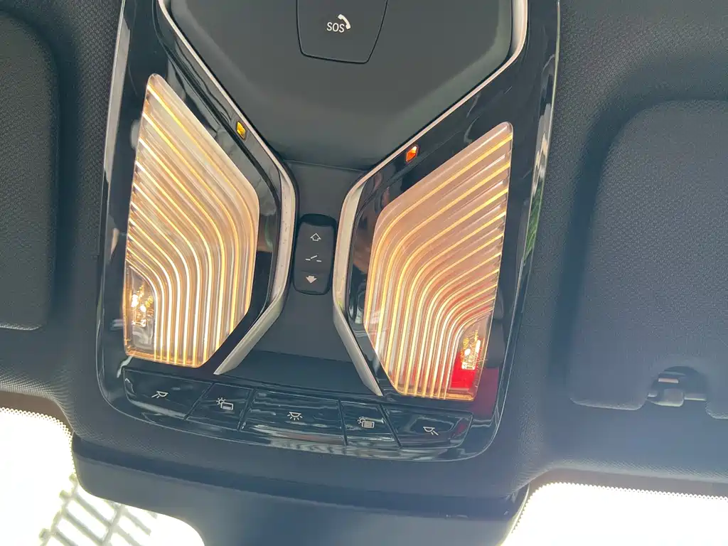 BMW 7 Series 2018 — фото 28