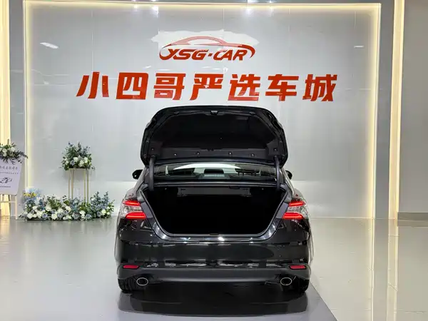 Toyota Camry 2020