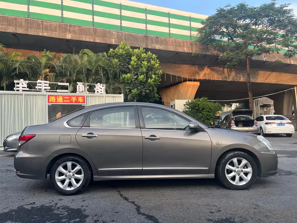 Nissan Sylphy 2012