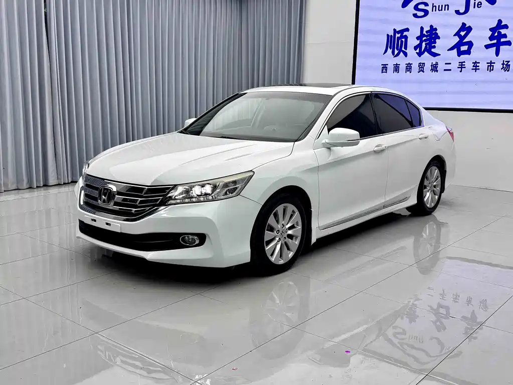 Honda Accord 2014 — фото 4
