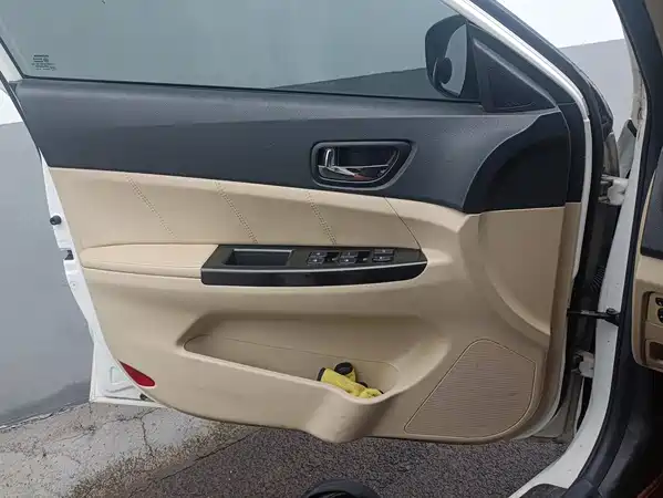 Changan Eado 2015