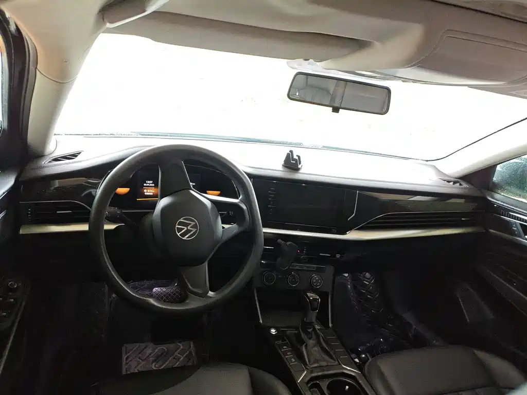 Volkswagen Passat 2022