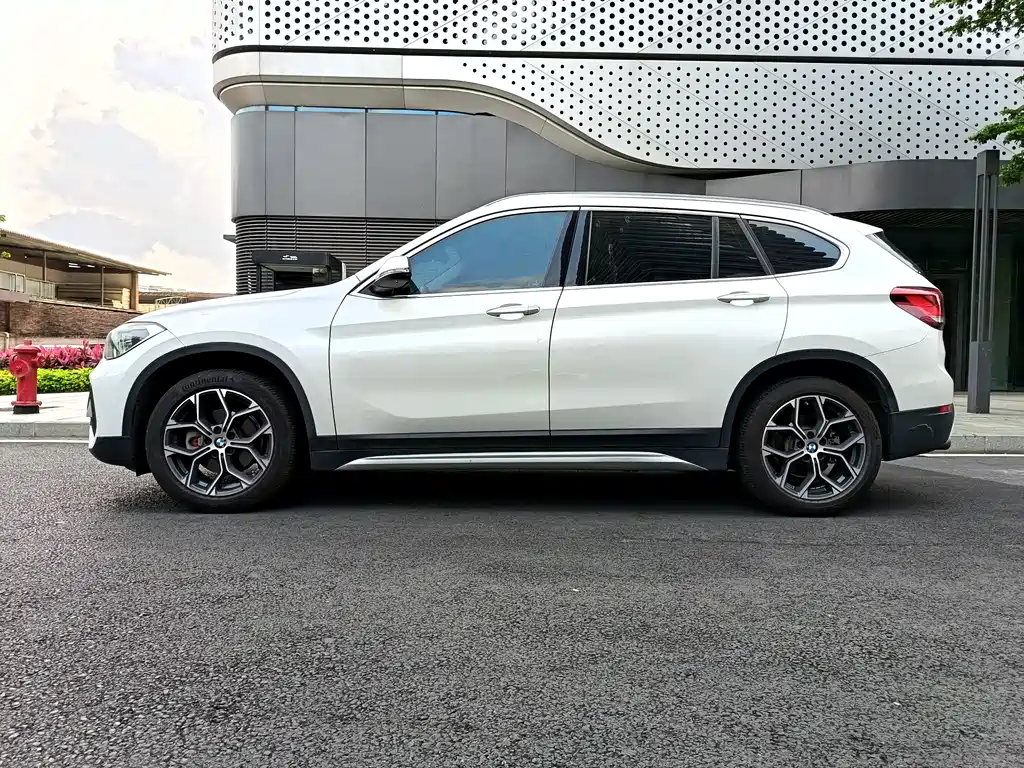 BMW X1 2022 — фото 17