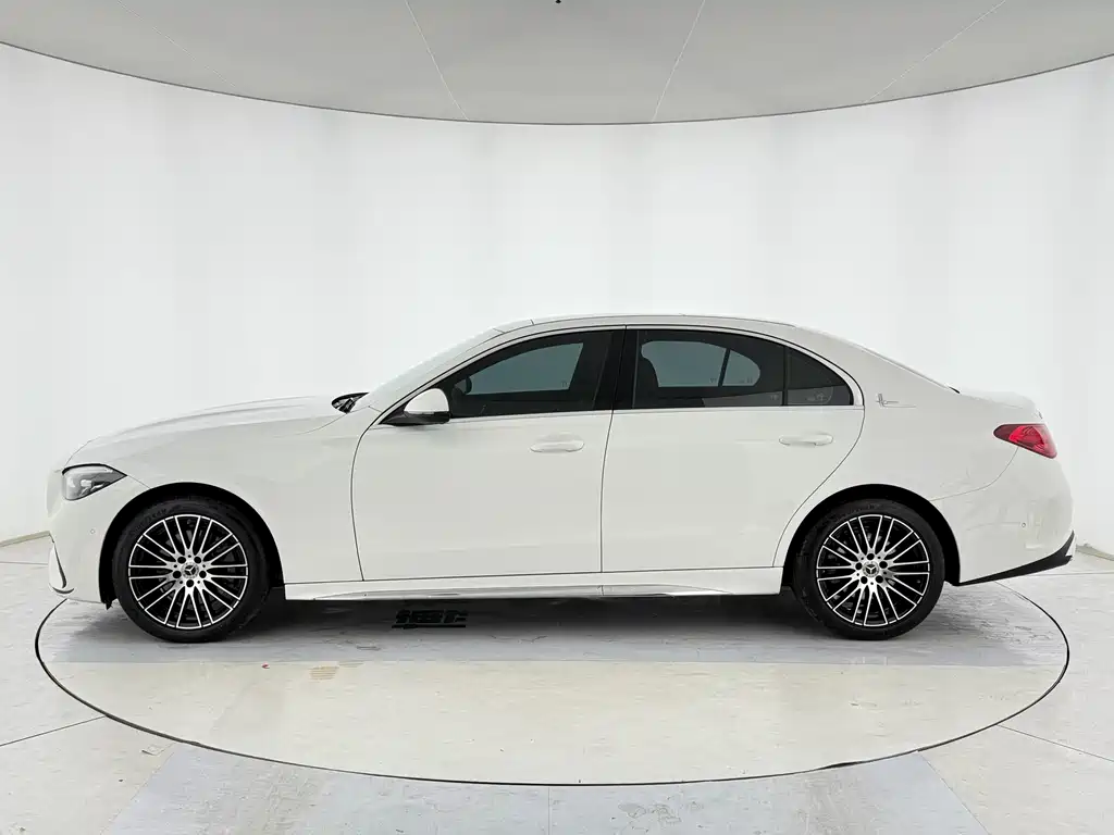 Mercedes-Benz C-Class 2023
