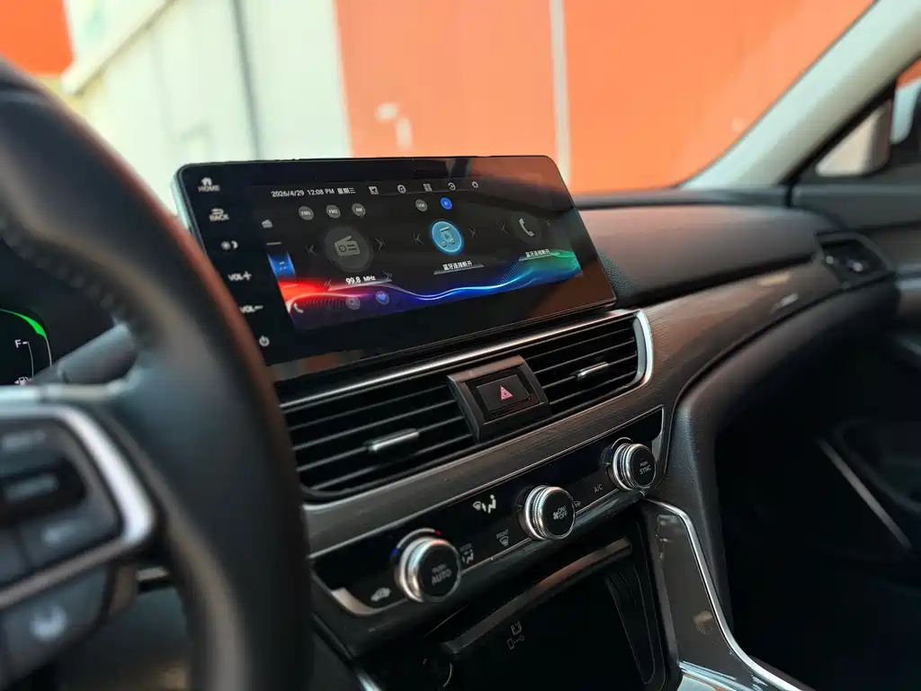 Honda Accord 2022 — фото 10