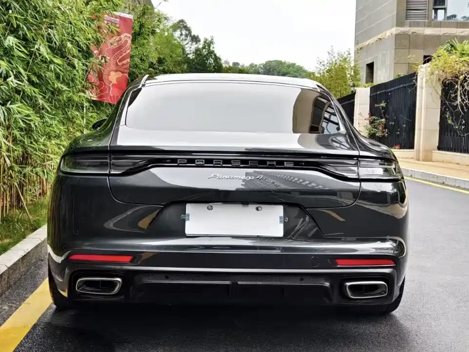 Porsche Panamera 2021 — фото 11