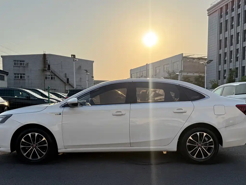 Roewe i6 Classic 2020 — фото 21