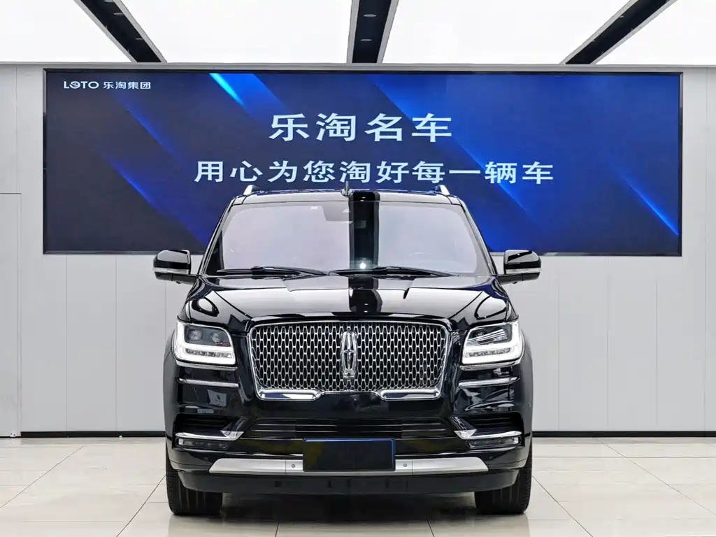 Lincoln Navigator 2019 — фото 2