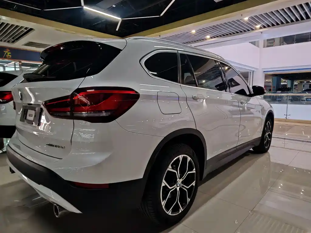 BMW X1 2022 — фото 13