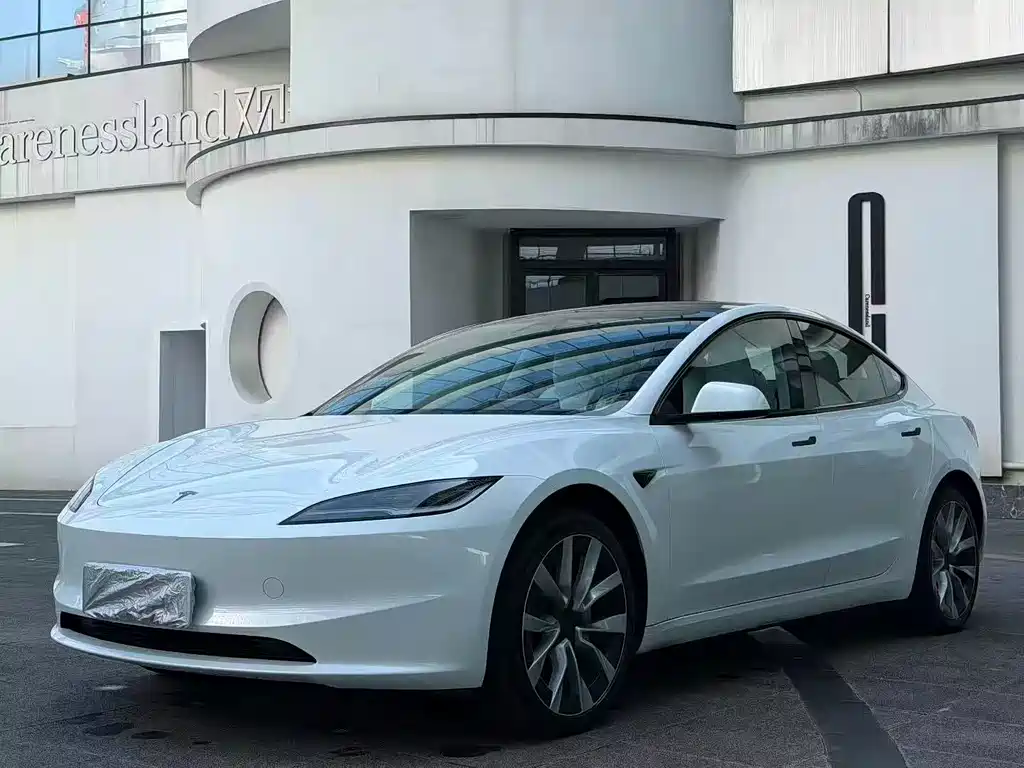Tesla Model 3 2023