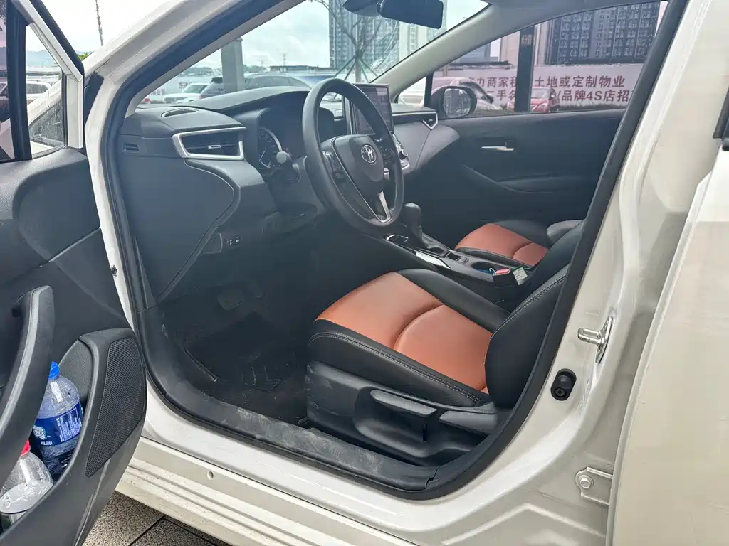 Toyota Corolla 2023 — фото 11