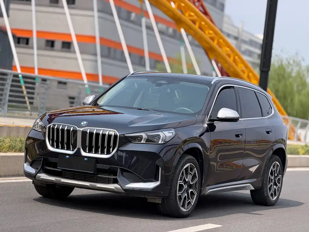 BMW X1 2024 — фото 1