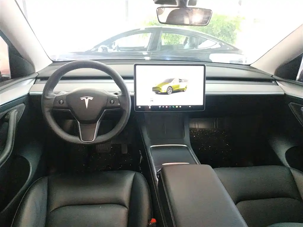 Tesla Model Y 2023 — фото 10