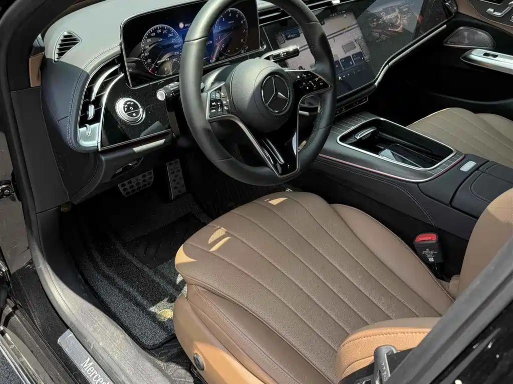 Mercedes-Benz E-Class 2025 — фото 19