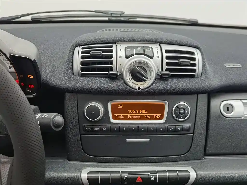 smart Fortwo 2013 — фото 12
