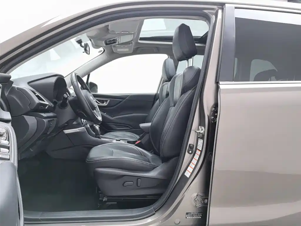 Subaru Forester 2020 — фото 10