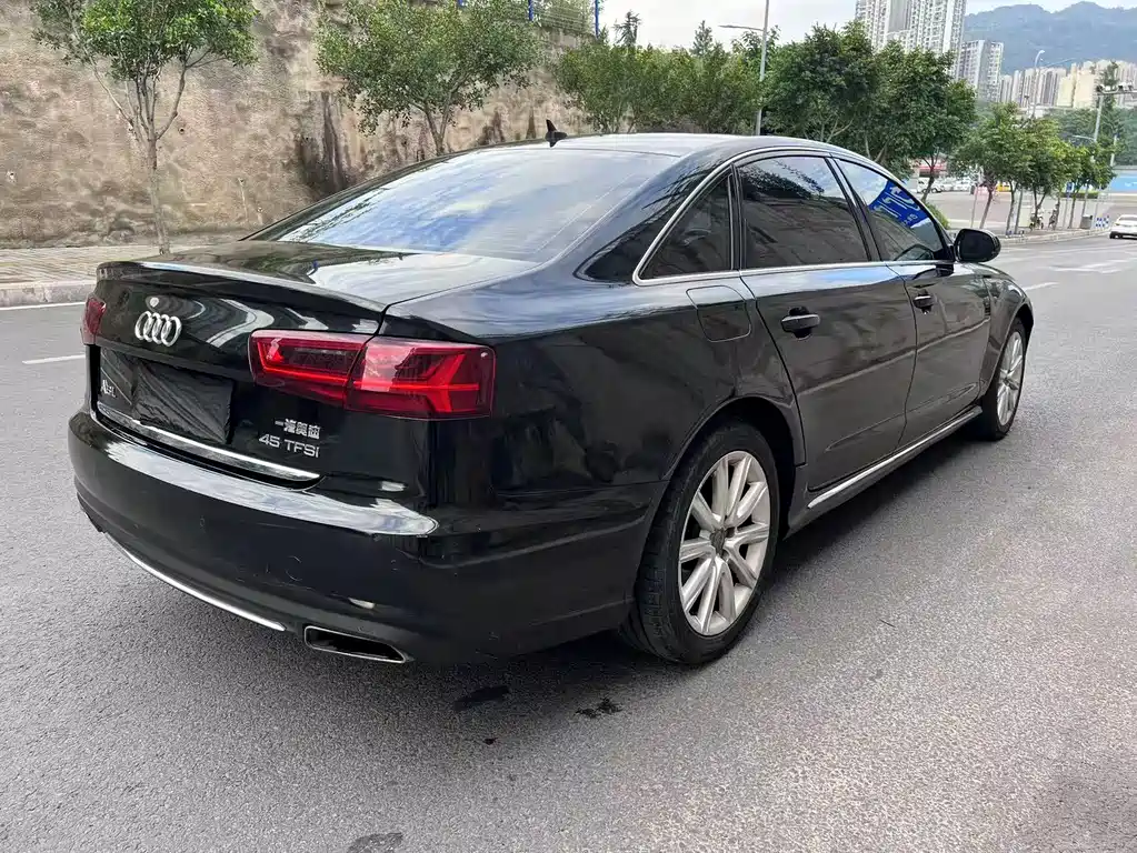 Audi A6L 2018 — фото 10