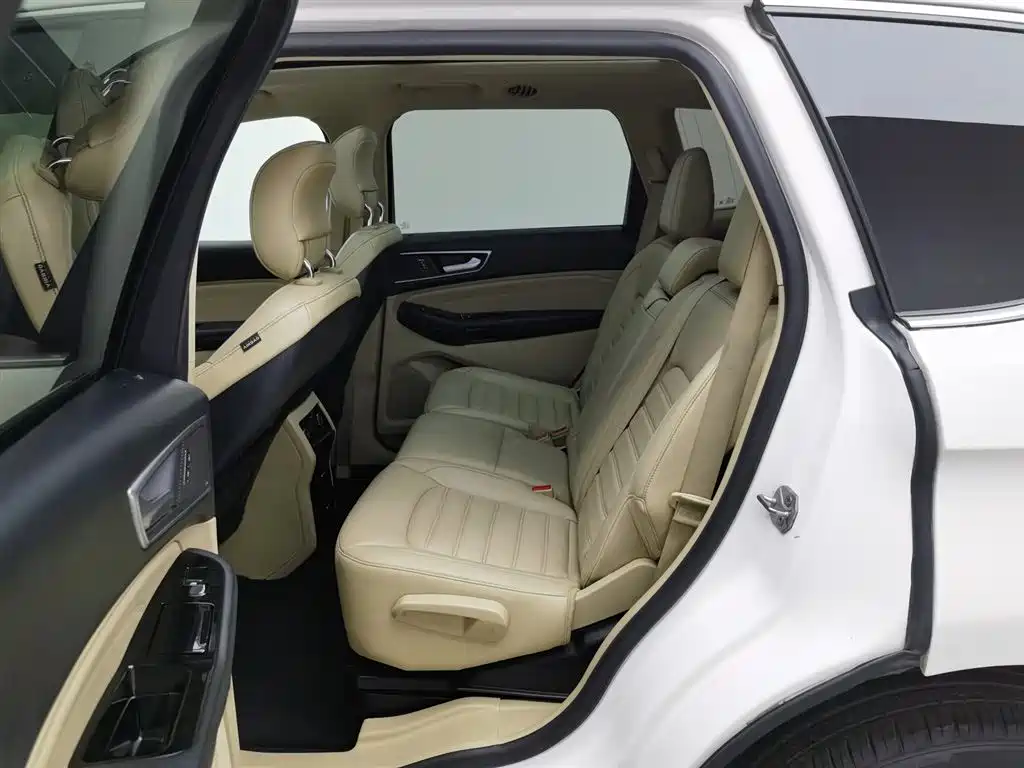 Ford Edge 2015 — фото 15