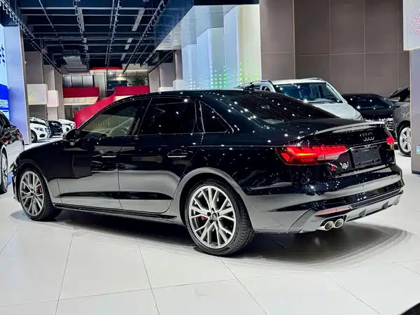 Audi S4 2023