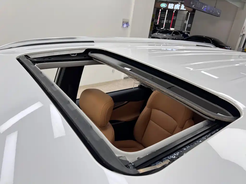 Maxus G50 PHEV 2025 — фото 26