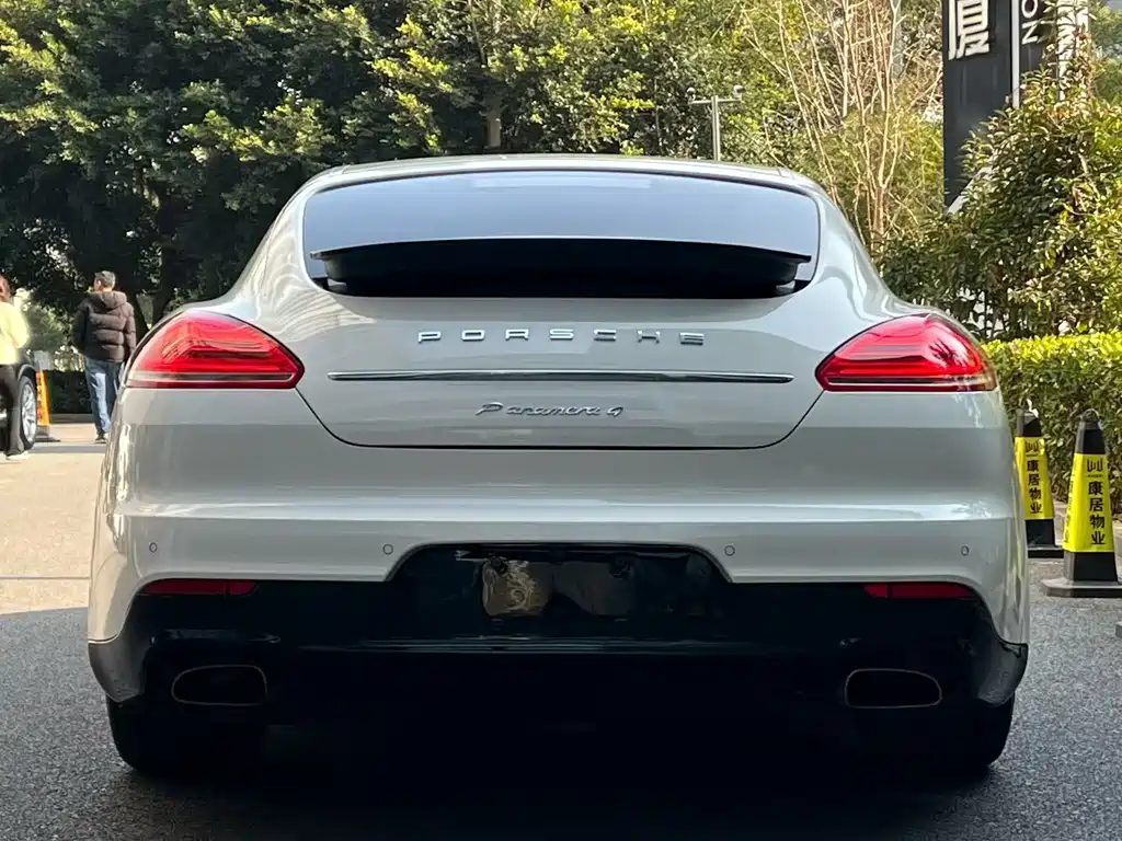 Porsche Panamera 2011 — фото 6