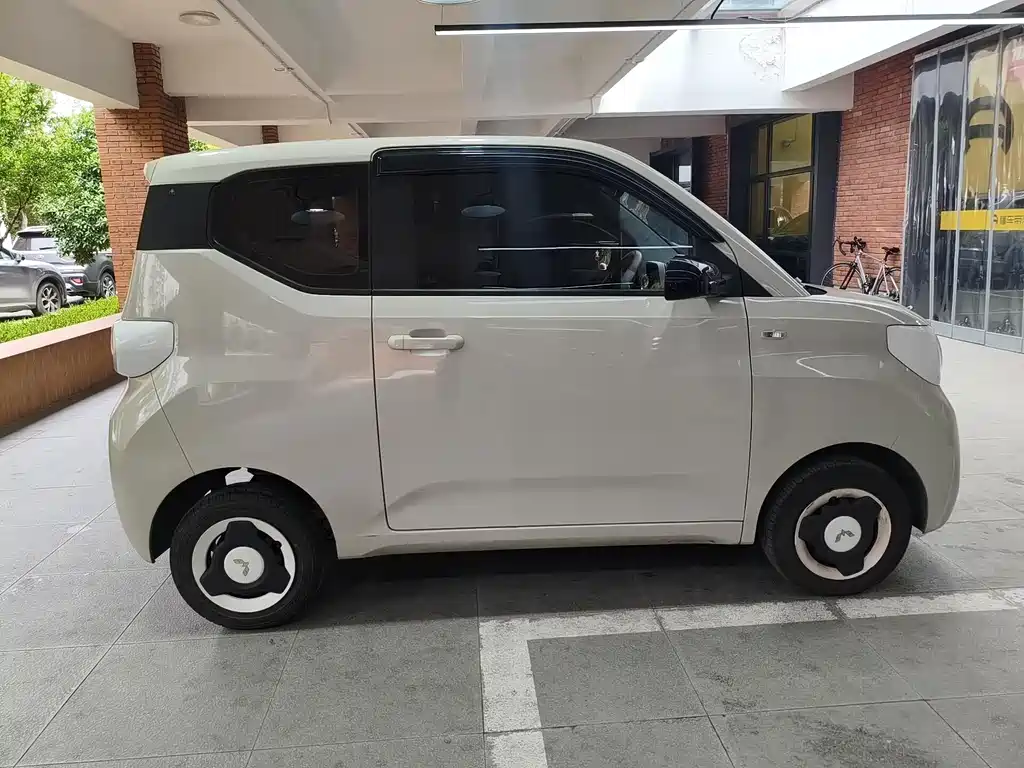 Wuling MINIEV 2024