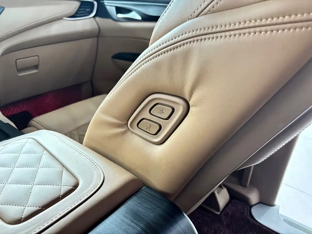 Buick GL8 2020 — фото 13
