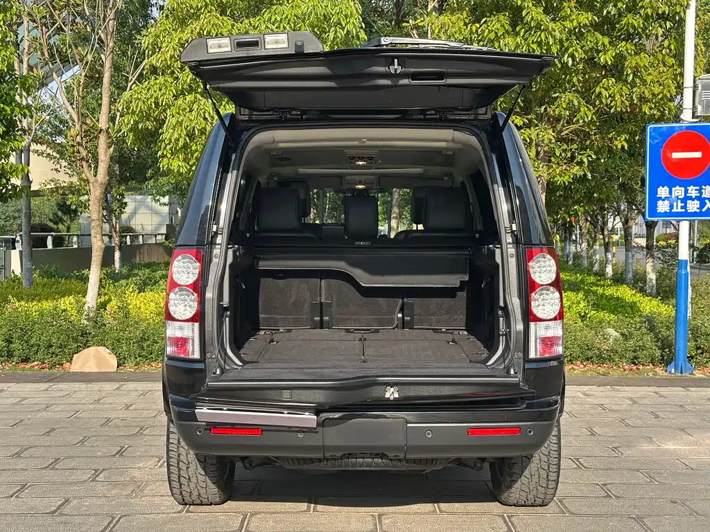 Land Rover Discovery 2013 — фото 23