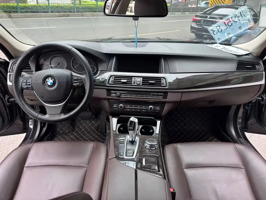 BMW 5 Series 2015 — фото 7