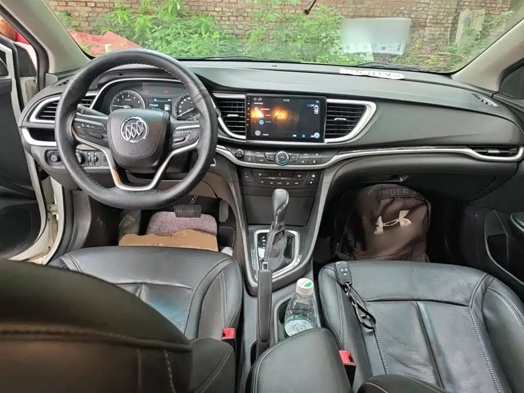 Buick Excelle 2015 — фото 10