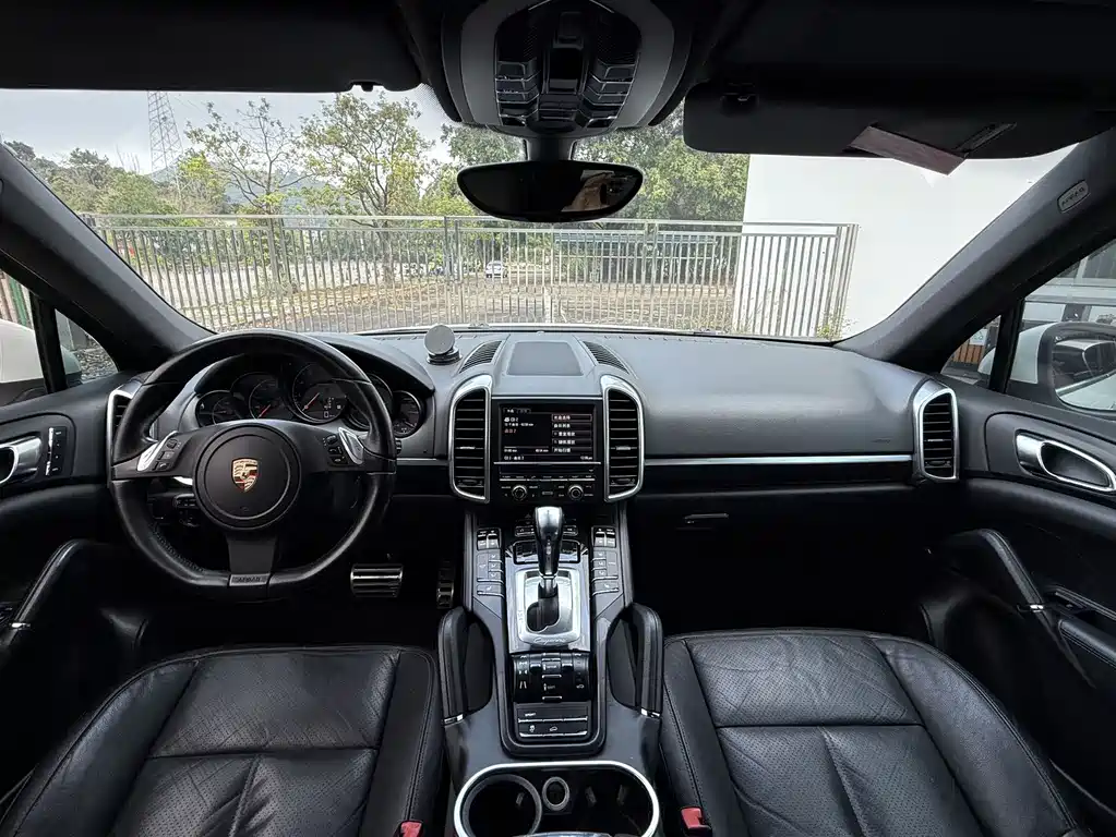 Porsche Cayenne 2013 — фото 13