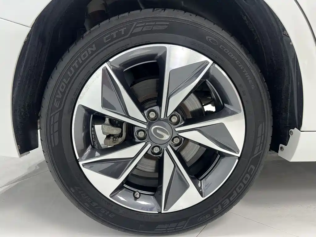 GAC Motor Trumpchi M6 2022 — фото 20
