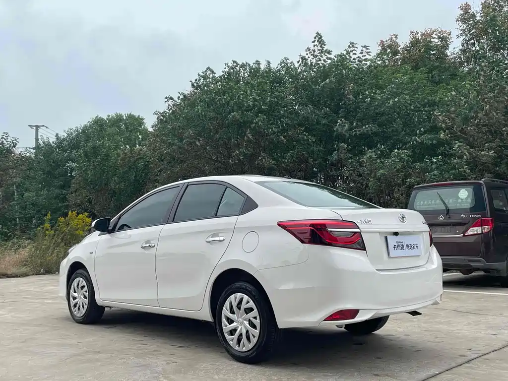 Toyota Vios 2023 — фото 4