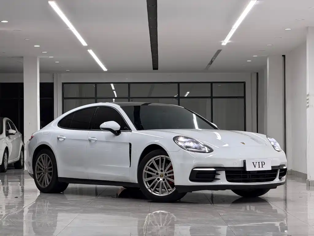 Porsche Panamera 2017 — фото 2